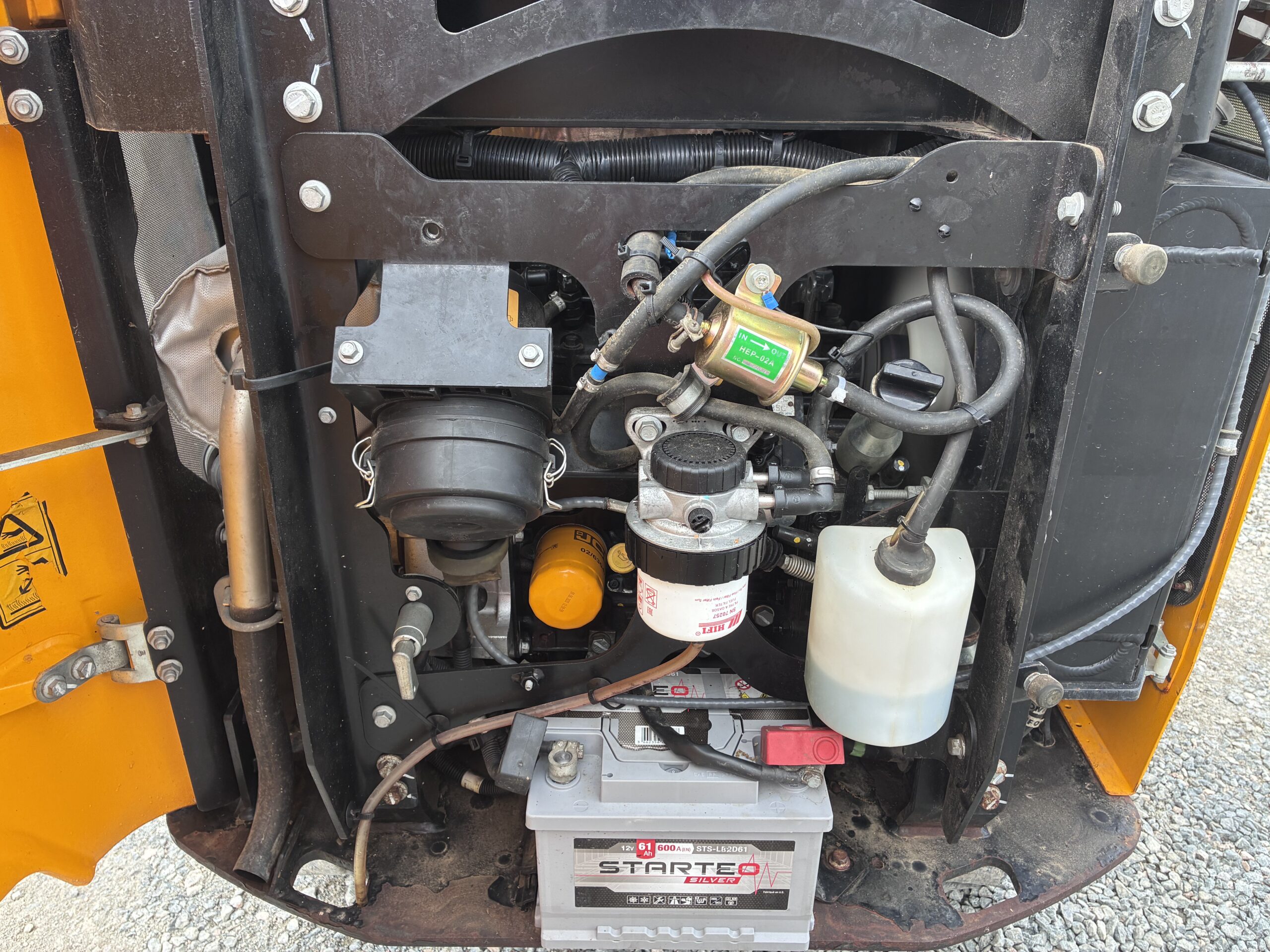Mini pelle JCB 15C-1 (E147) – Image 7